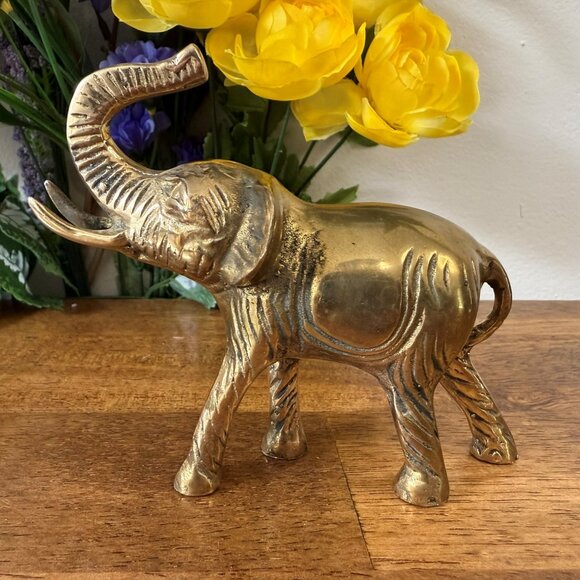 Vintage Brass‎ Elephant Figurine Made in Korea Trunk Up Lucky Symbol Decor - Picture 1 of 7